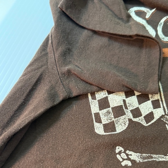 Old Navy Brown 'Salt Flats' Graphic Tee, automotive, vintage - Picture 3 of 6